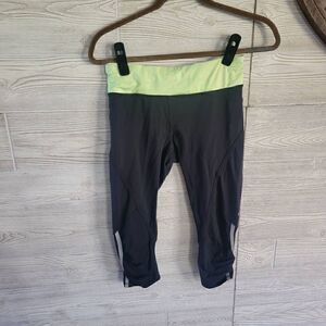 Lululemon Run: Pace Crop Leggings Running Workout SZ 4 Green Pokadot